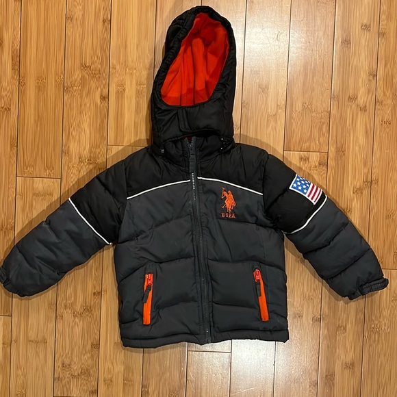 Like New Size 4 Unisex Boys or Girls U.S. Polo Assn. super warm winter jacket. - Picture 1 of 3
